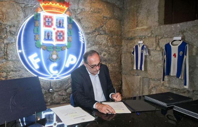 线夺冠的曼 线夺冠的曼